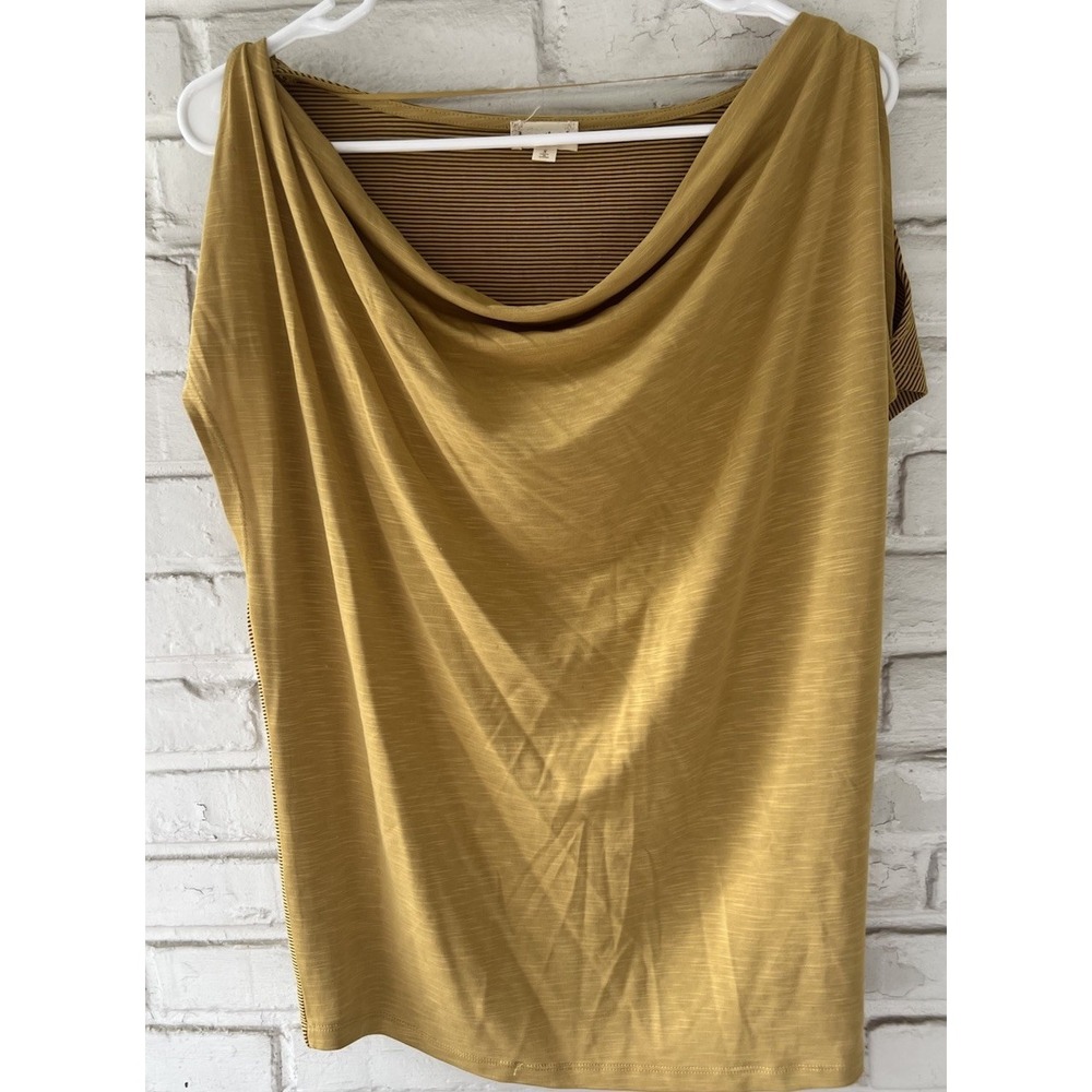 Hem & Thread Draped Top &‎ Striped Yellow & Brown Back Size Small